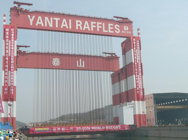 Taisun crane terbesar di dunia