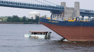 duck-boat-philadelphia-accident